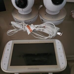 Motorola Baby Monitor with Dual Cameras - White/Silver